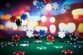 Người dùng chơi slot online và live casino trên điện thoại tại mksport
